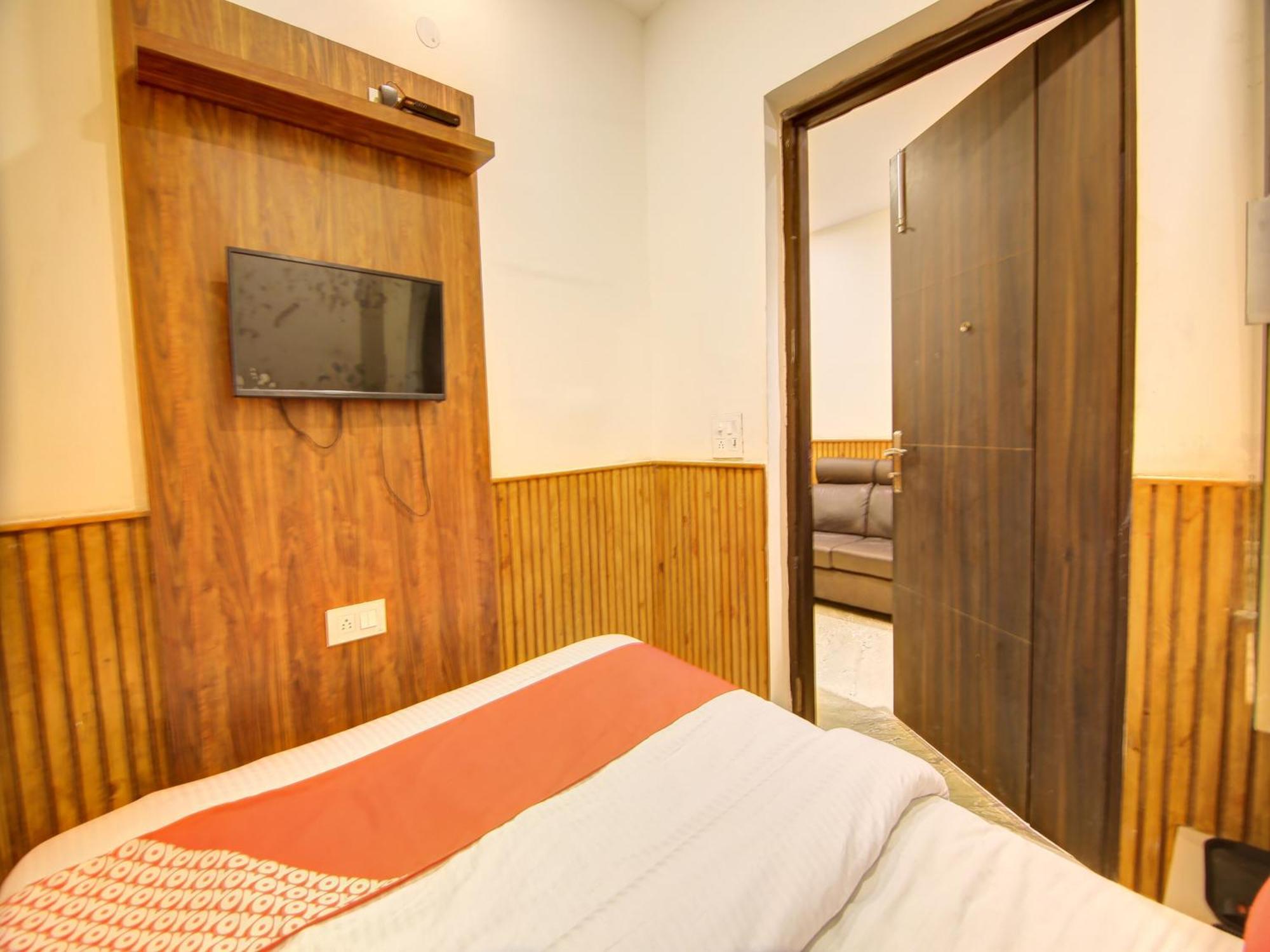 Hotel O Shri Sai Delhi  Eksteriør billede