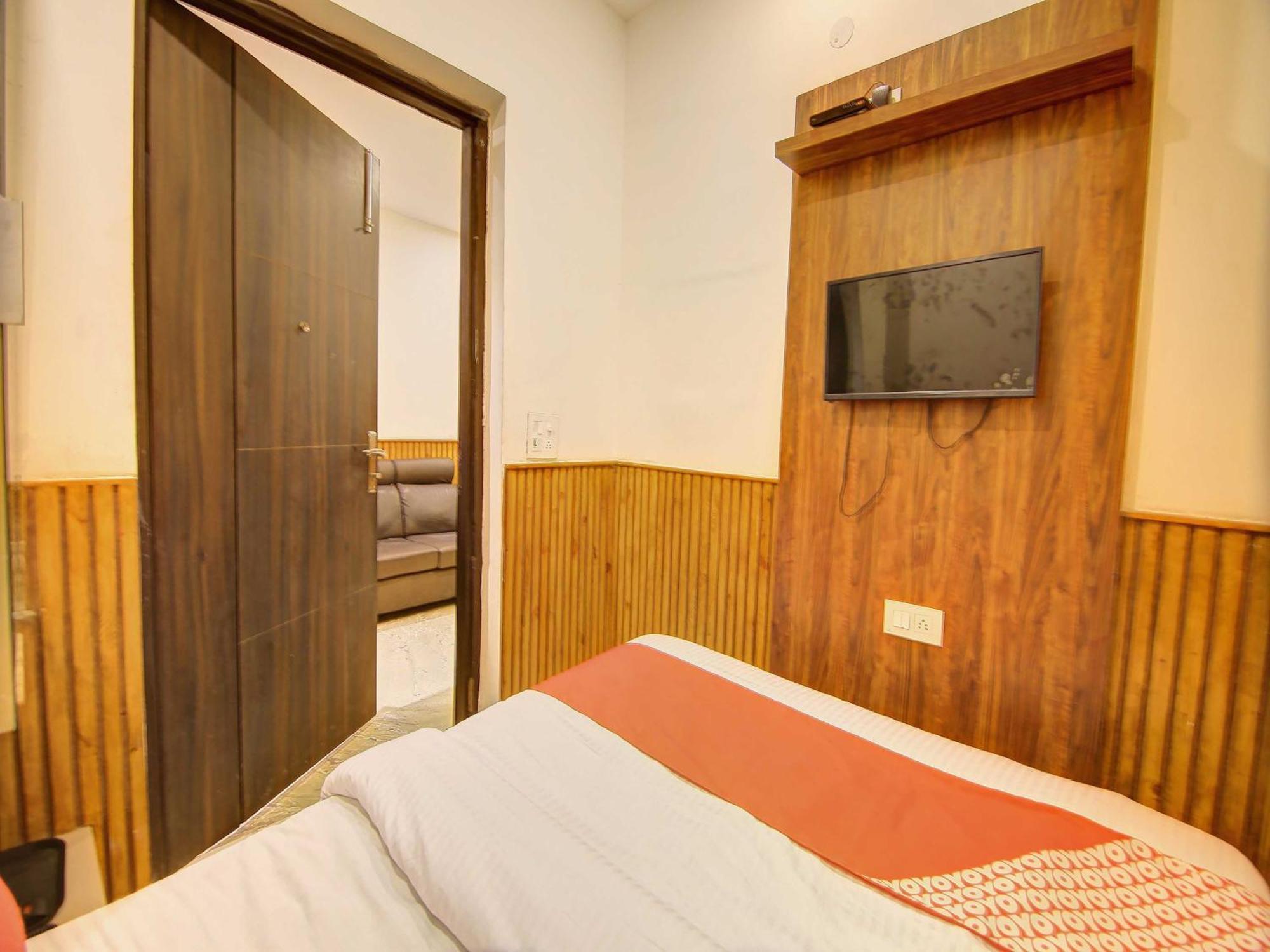 Hotel O Shri Sai Delhi  Eksteriør billede